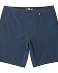 The Carter Hybrid features a 19” length in a classic walkshort silhouette in a waterproof fabric. The base color of the short is a heathered navy. The short also features belt loops, a zipper and button closure, two side pockets and two back pockets, and the signature smaller IPD flag label on the lower left leg.