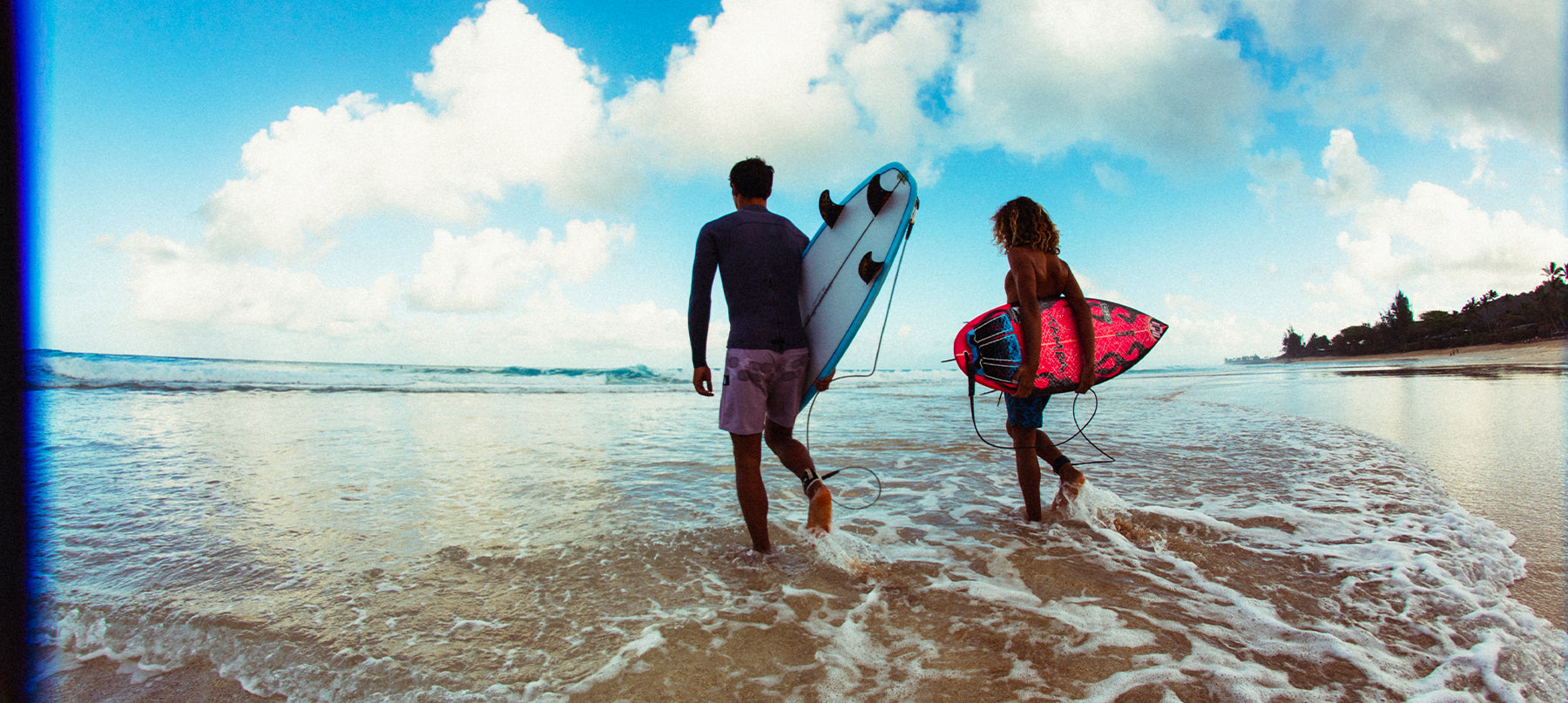 4 AFFORDABLE SURF TRIPS YOU CAN FLY TO THIS FALL