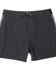The B100 Chase boardshort features a 16” length and solid black coloring with a black and white striped side taping. It also has a waistband tie, side zipper pocket, and a black IPD logo patch halfway up the left leg taping.